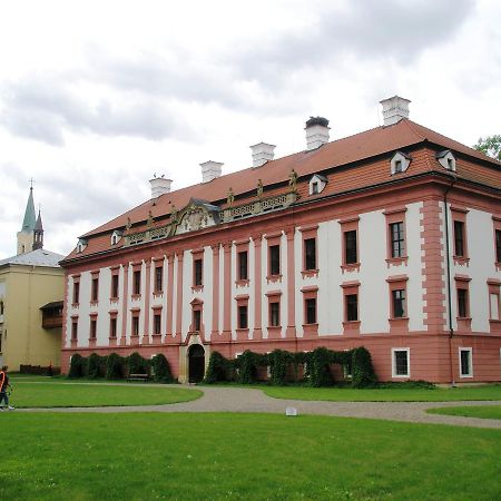 Zamecke Ubytovani U Dobre Hrabenky Kunín Buitenkant foto